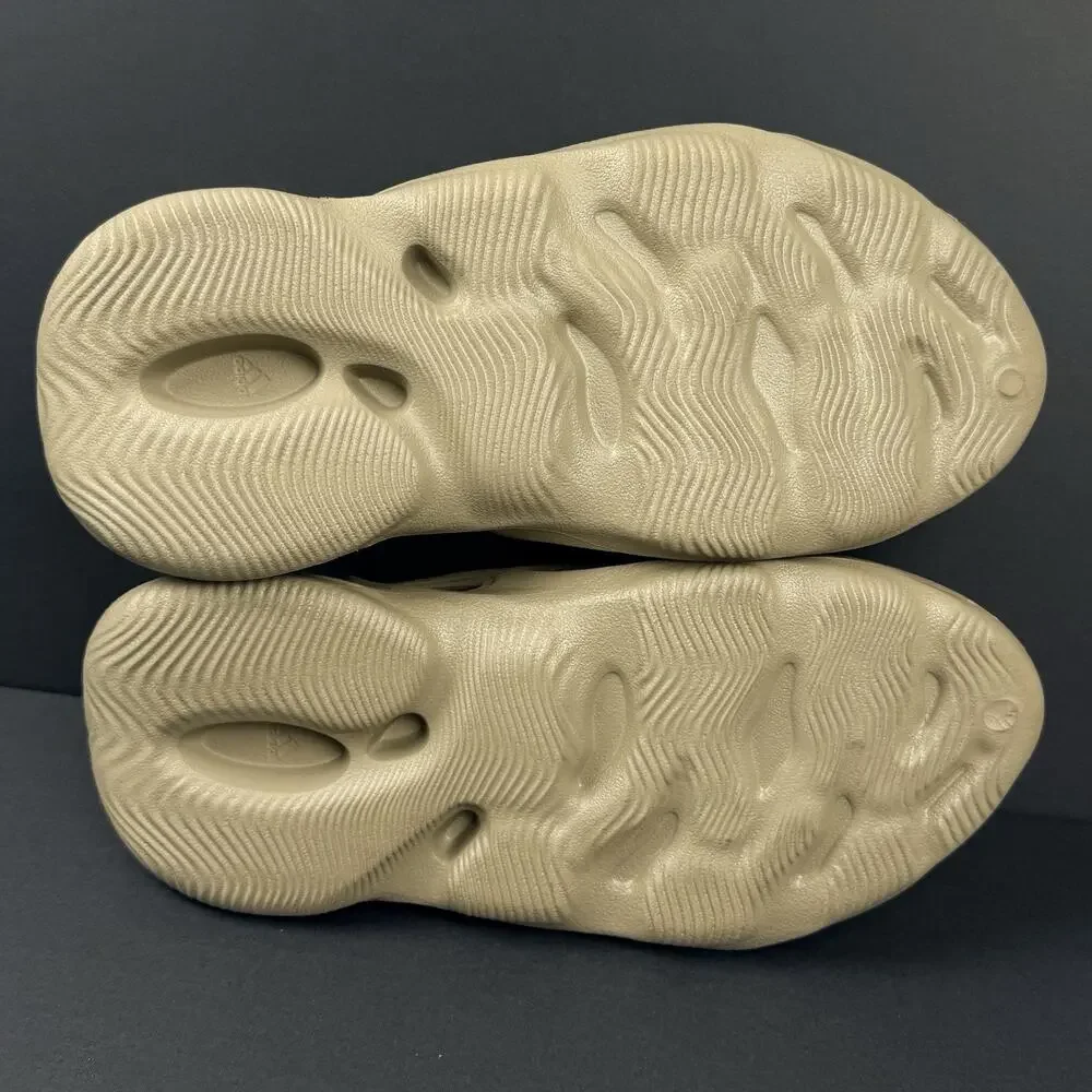 adidas Yeezy Foam Runner Stone Taupe Men’s Size 8 Clogs Shoes Authentic